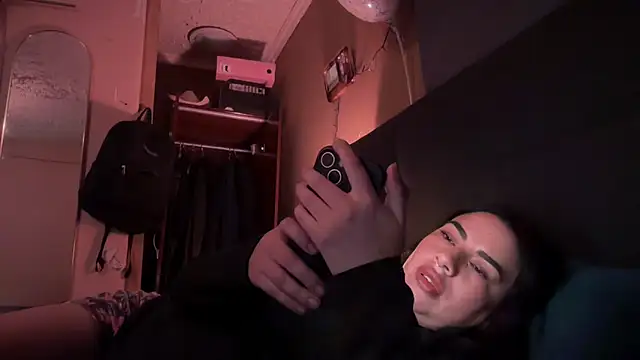gigi333336 online show from June 4, 8:46 pm