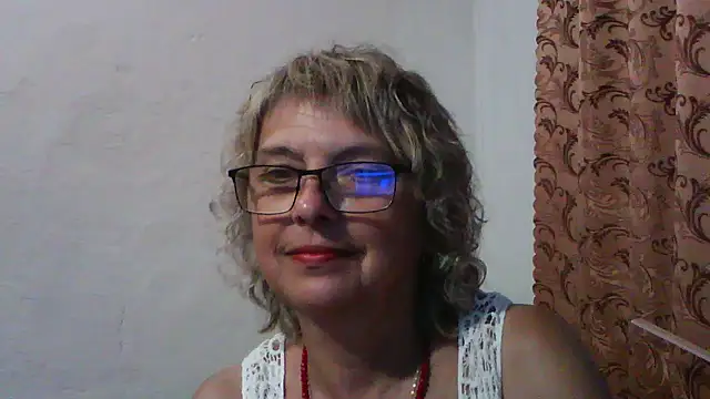 ElizabethGorden online show from July 14, 5:28 pm
