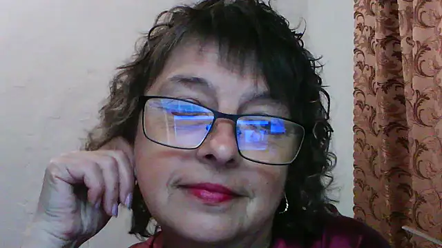 ElizabethGorden online show from June 8, 4:35 am