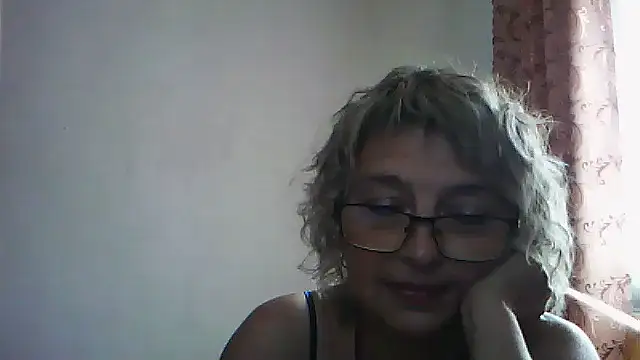 ElizabethGorden online show from July 13, 6:14 am