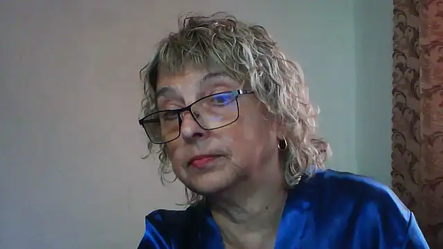 ElizabethGorden online show from July 12, 6:03 am