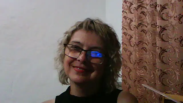 ElizabethGorden online show from July 8, 6:43 pm