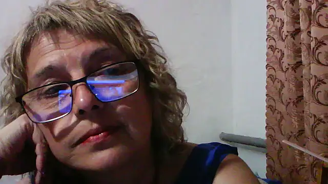 ElizabethGorden online show from June 27, 7:09 pm