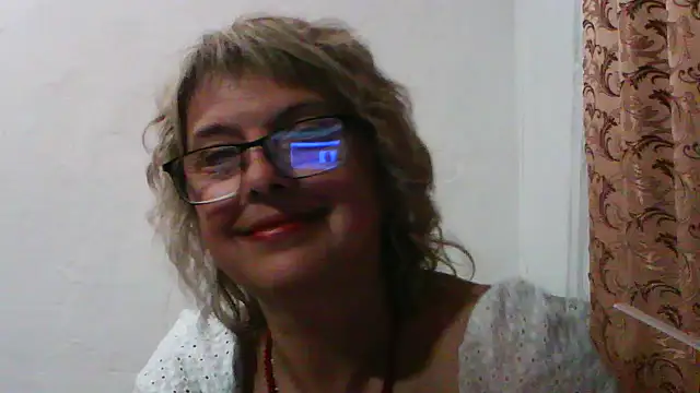 ElizabethGorden online show from July 28, 7:15 pm