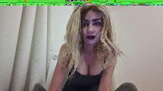 bustygirl98 online show from August 6, 7:54 pm