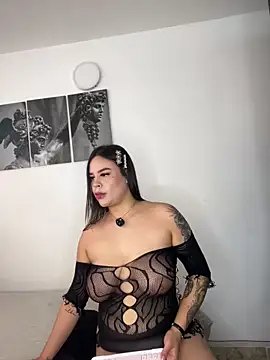 Amily Sweet online show from May 11, 4:04 pm