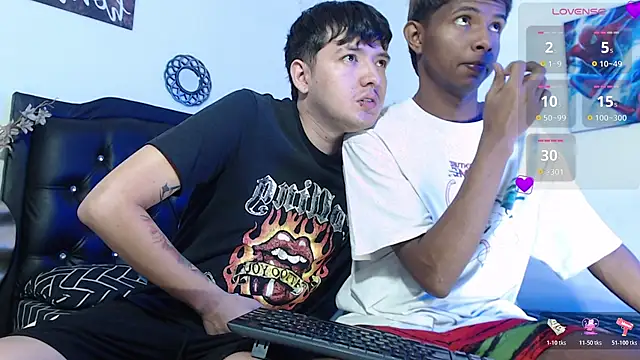 Santiago And Mick online show from July 24, 8:16 pm