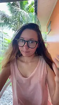 Mini girl do it better online show from May 15, 3:22 am