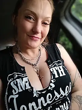Lust2Dust online show from June 9, 5:12 pm