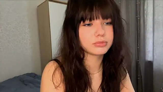 EmilyMercurial online show from May 26, 10:03 am