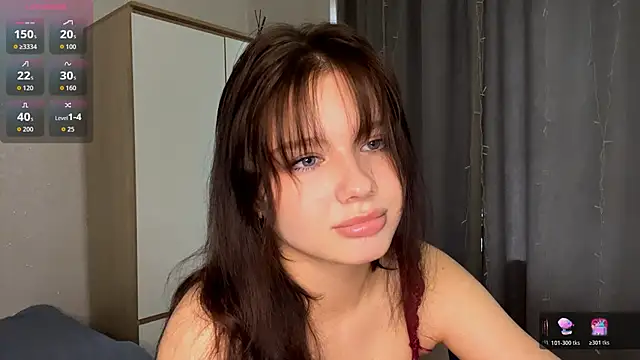 EmilyMercurial online show from June 28, 2:01 pm