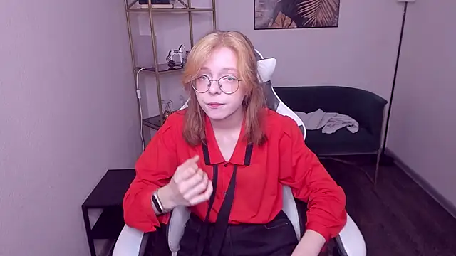 FoxxyyPolly online show from May 16, 5:54 am