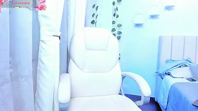 alicesky1 online show from June 5, 7:03 am