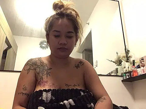 queenmia  ph online show from July 20, 4:41 pm