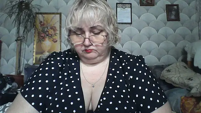 MarinaFarina53 online show from June 15, 8:36 am