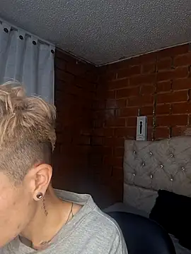 Megan-r online show from May 14, 2:39 am