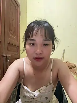 Lili 019 online show from May 13, 2:34 pm