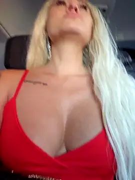 Snapshot of MILFBARBY chatting on September 11, 4:07 pm MILFBARBY online show from September 11, 4:07 pm