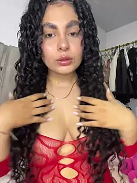 Yassy 11 online show from May 15, 7:38 pm