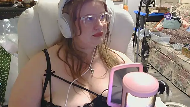 SophieXObscura online show from June 9, 7:52 am