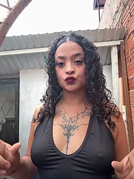 sweet-melany08 online show from May 12, 8:37 pm