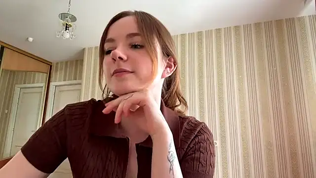 KeciaNelton online show from May 21, 1:42 pm