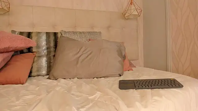 CHRISTY BAKER online show from June 23, 3:26 am
