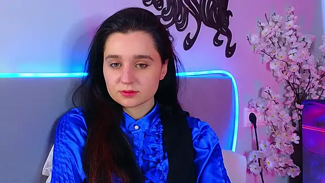 ReynaEdge online show from May 26, 9:19 am