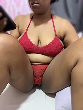 chu33y online show from June 17, 2:29 pm