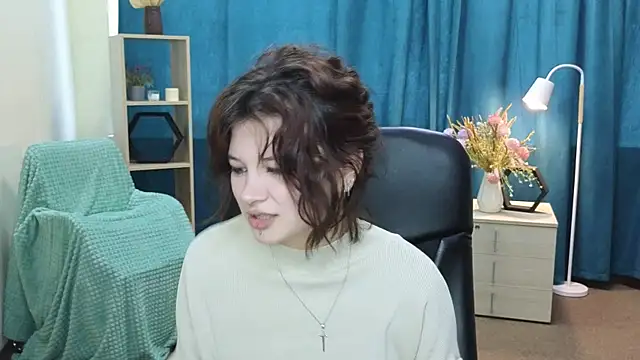 AlesiaPeasel online show from May 15, 9:01 am