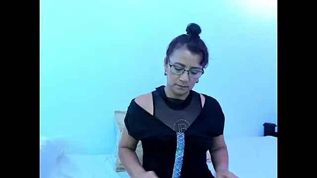 Ms Amada online show from May 15, 11:29 pm