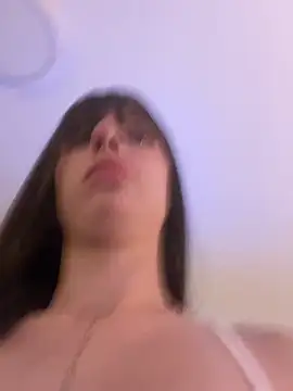 alexiajem online show from May 18, 2:10 am