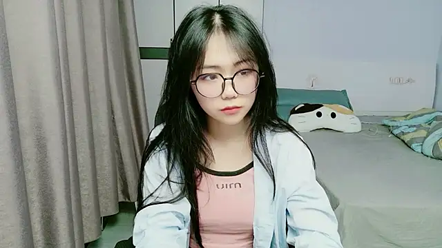 xiaoxiaoyu030 online show from May 13, 10:54 am