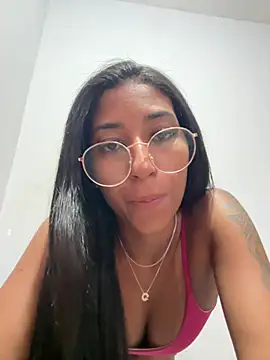julia hoot online show from May 16, 12:02 am