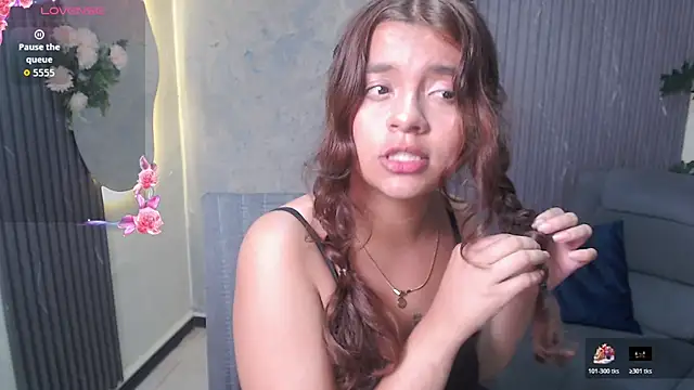sweety smile  online show from July 3, 8:37 pm