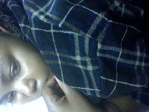 sexychubby22 online show from June 15, 3:18 am