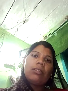 Poojalodhi444 online show from May 19, 2:51 am