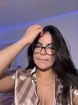 Viicky15 online show from May 16, 11:26 pm