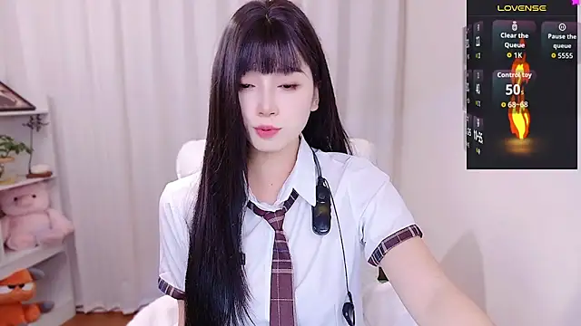 August cat online show from June 7, 9:43 pm