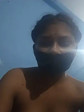 Naughty-Savi online show from July 9, 8:17 am