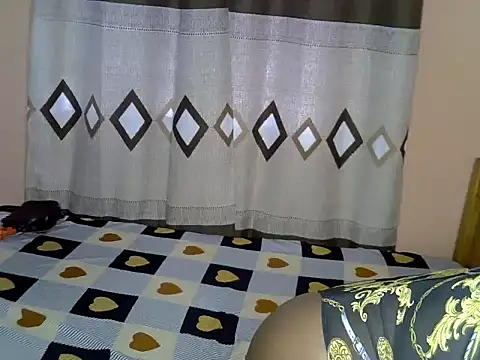 bootybaddie01 online show from May 27, 5:37 am