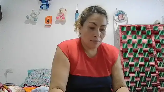 Layla-Astrum online show from June 5, 6:47 pm