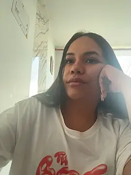 NoahJade online show from June 28, 6:47 pm