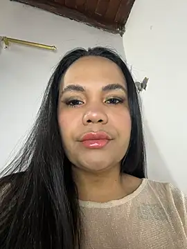NoahJade online show from August 1, 5:42 am