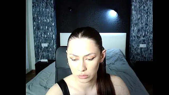 MistressVi online show from May 26, 10:20 pm