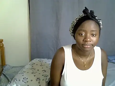 SexxyRoxy online show from May 29, 9:13 pm