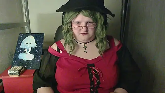 Freya Fellie online show from May 21, 4:38 pm