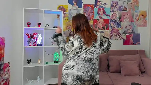 FreyaVeys online show from July 6, 5:35 am