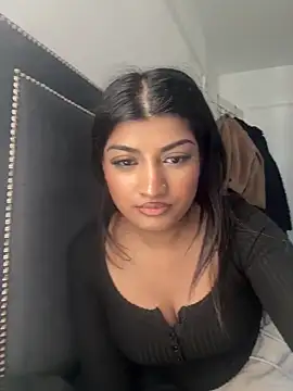 naughtywhisper784 online show from May 22, 7:50 am