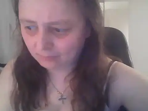 TaylorLovely online show from June 26, 8:10 pm